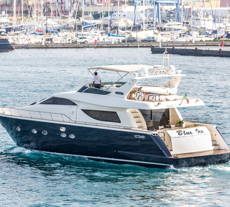 BLUE ICE Yacht Charter Details, Uniesse Marine CHARTERWORLD Luxury Superyachts